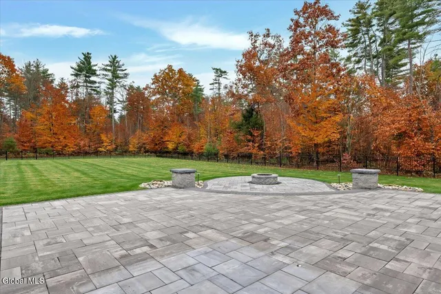 $1,100,000 | 31 Catalina Drive, Milton, NY 12020