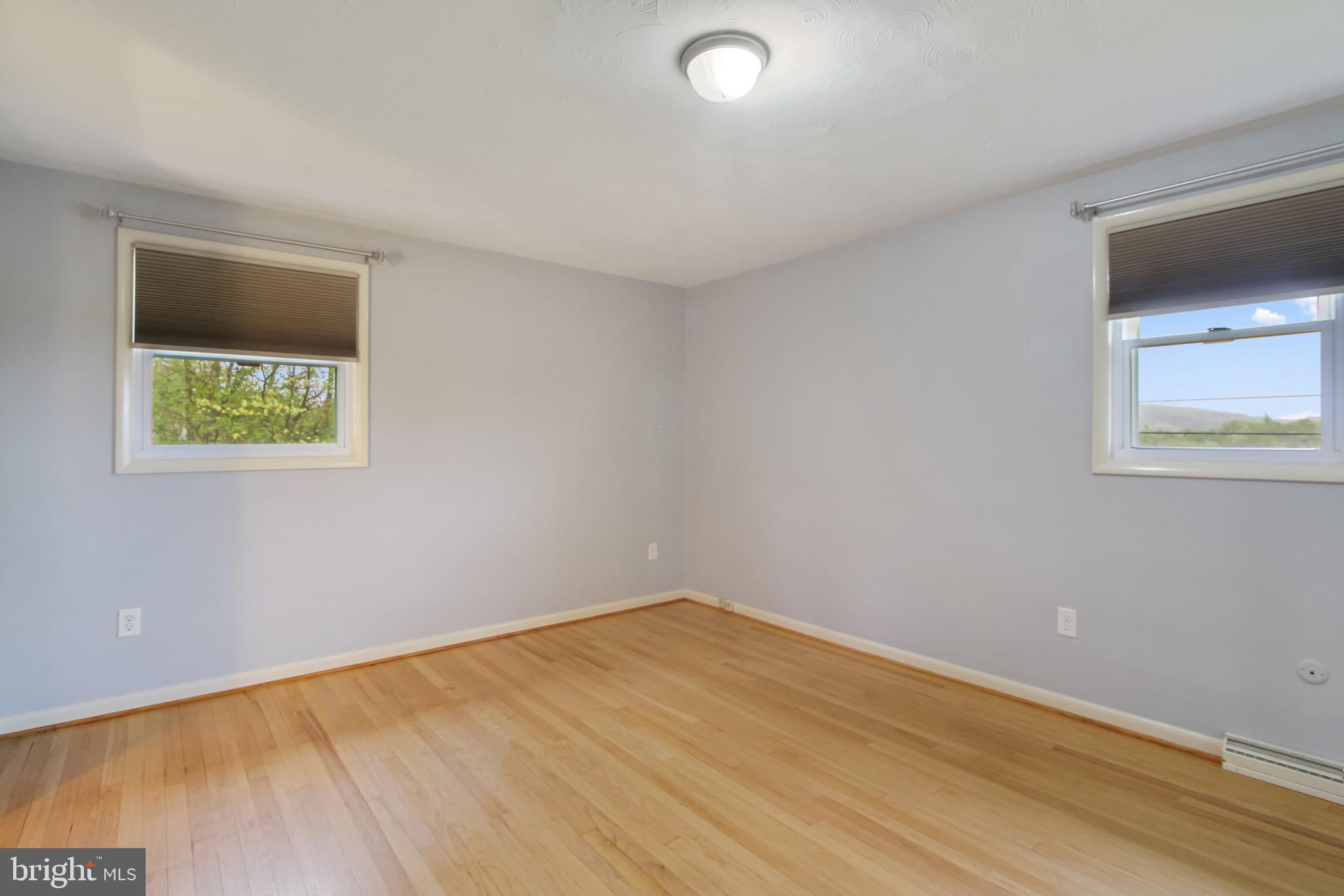 345 Windsor Road York, PA 17402 - Photo 14 of 26 Gallery Image 14