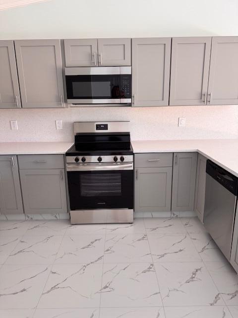 21 Walcott Drive Boynton Beach, FL 33426 - Photo 12 of 28 IMG_4226N