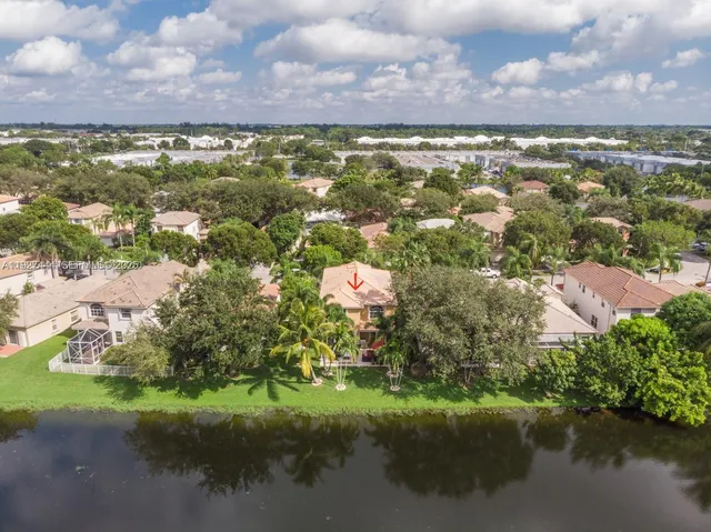 $3,950 | 4950 Pelican Manor, Coconut Creek, FL 33073