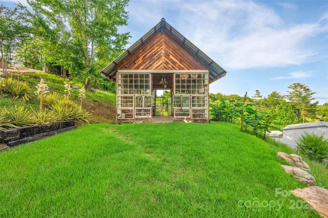 $5,250,000 | 26 Bonnies Cove Trail, Mills River, NC 28759