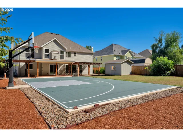 $721,900 | 2310 Northwest Gale Street, Albany, OR 97321