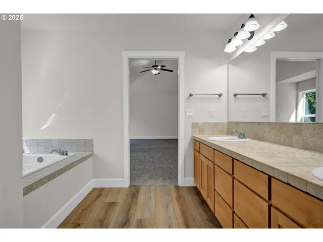 $721,900 | 2310 Northwest Gale Street, Albany, OR 97321