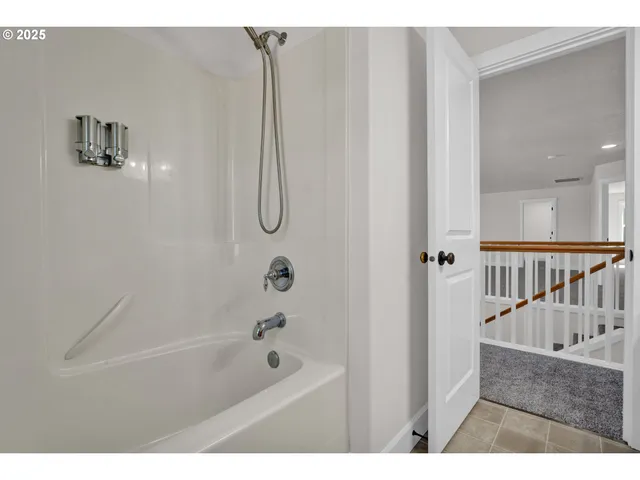 $721,900 | 2310 Northwest Gale Street, Albany, OR 97321