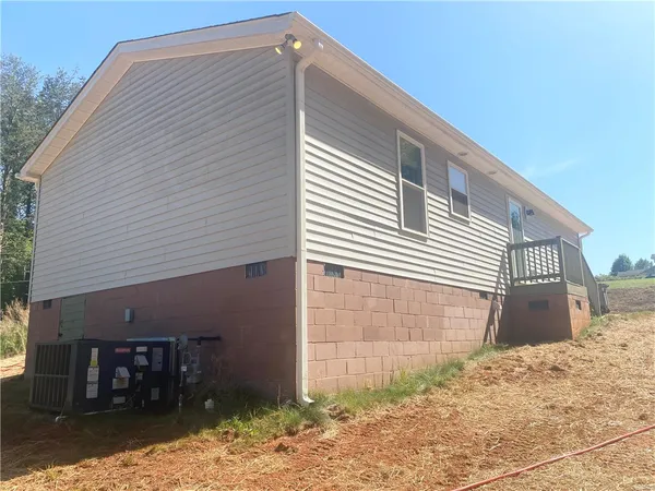 $250,000 | 142 Burns Hill Street, Liberty, SC 29657