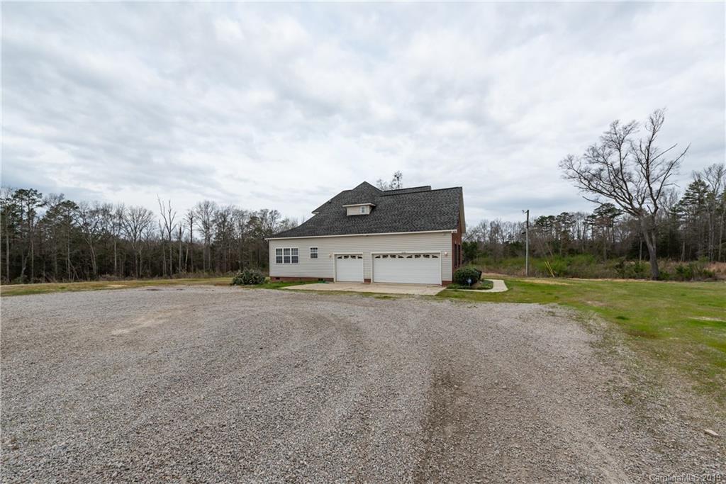 2344 Douglas Road Lancaster, SC 29720 - Photo 4 of 34 Gallery Image 4