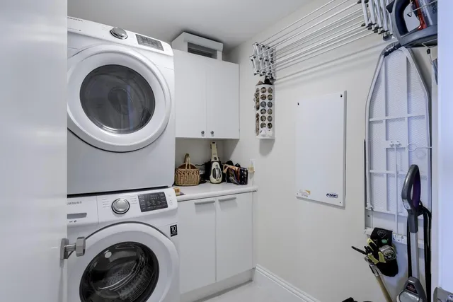 $595,000 | 2650 Lake Shore Drive, Unit 1602, Riviera Beach, FL 33404