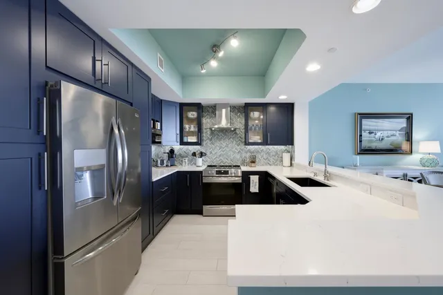 $595,000 | 2650 Lake Shore Drive, Unit 1602, Riviera Beach, FL 33404