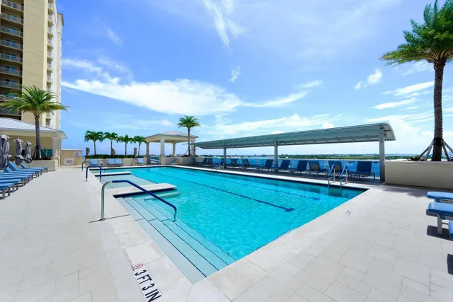 $595,000 | 2650 Lake Shore Drive, Unit 1602, Riviera Beach, FL 33404