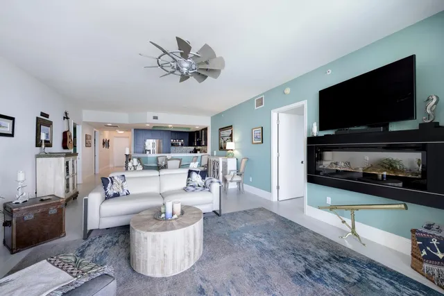 $595,000 | 2650 Lake Shore Drive, Unit 1602, Riviera Beach, FL 33404