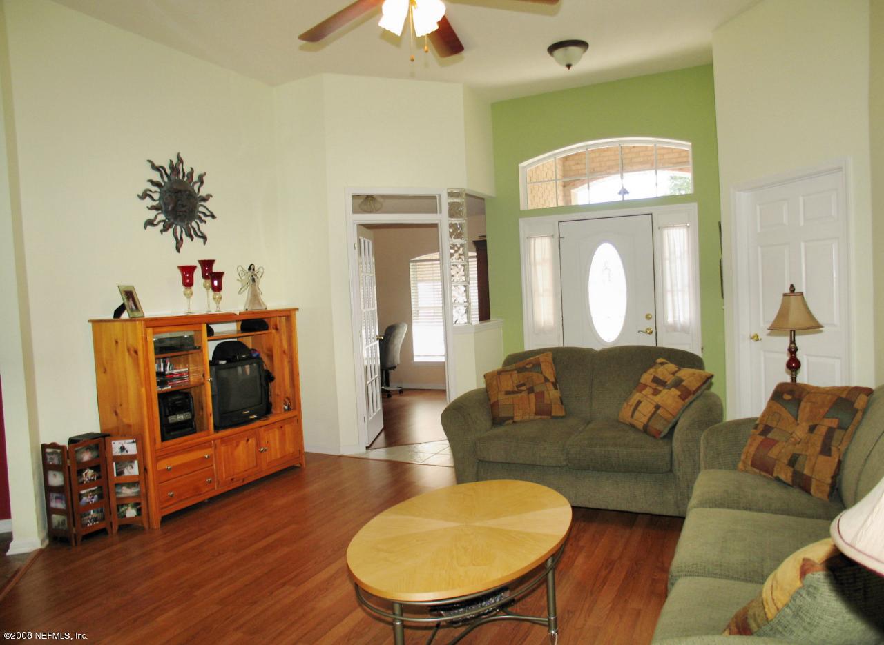 1864 Old Fleming Grove Road Fleming Island, FL 32003 - Photo 4 of 18 Living Room