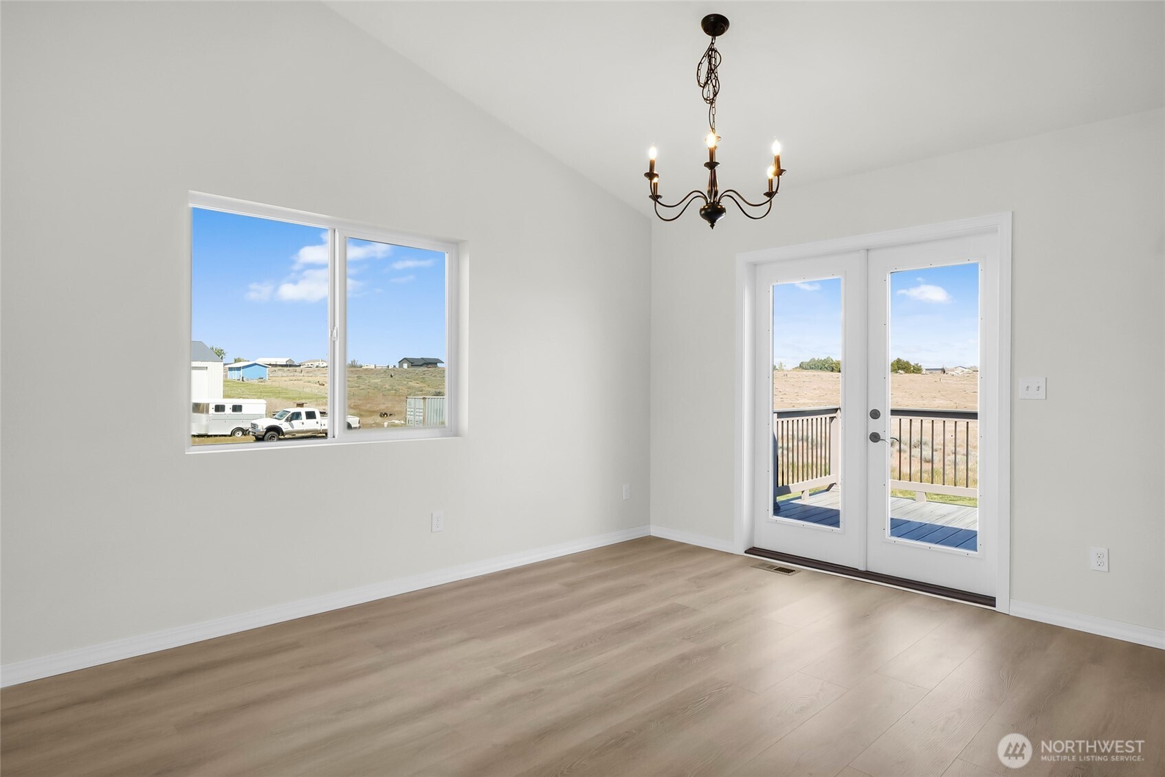 8903 Stonecrest Road Northeast Moses Lake, WA 98837 - Photo 13 of 40