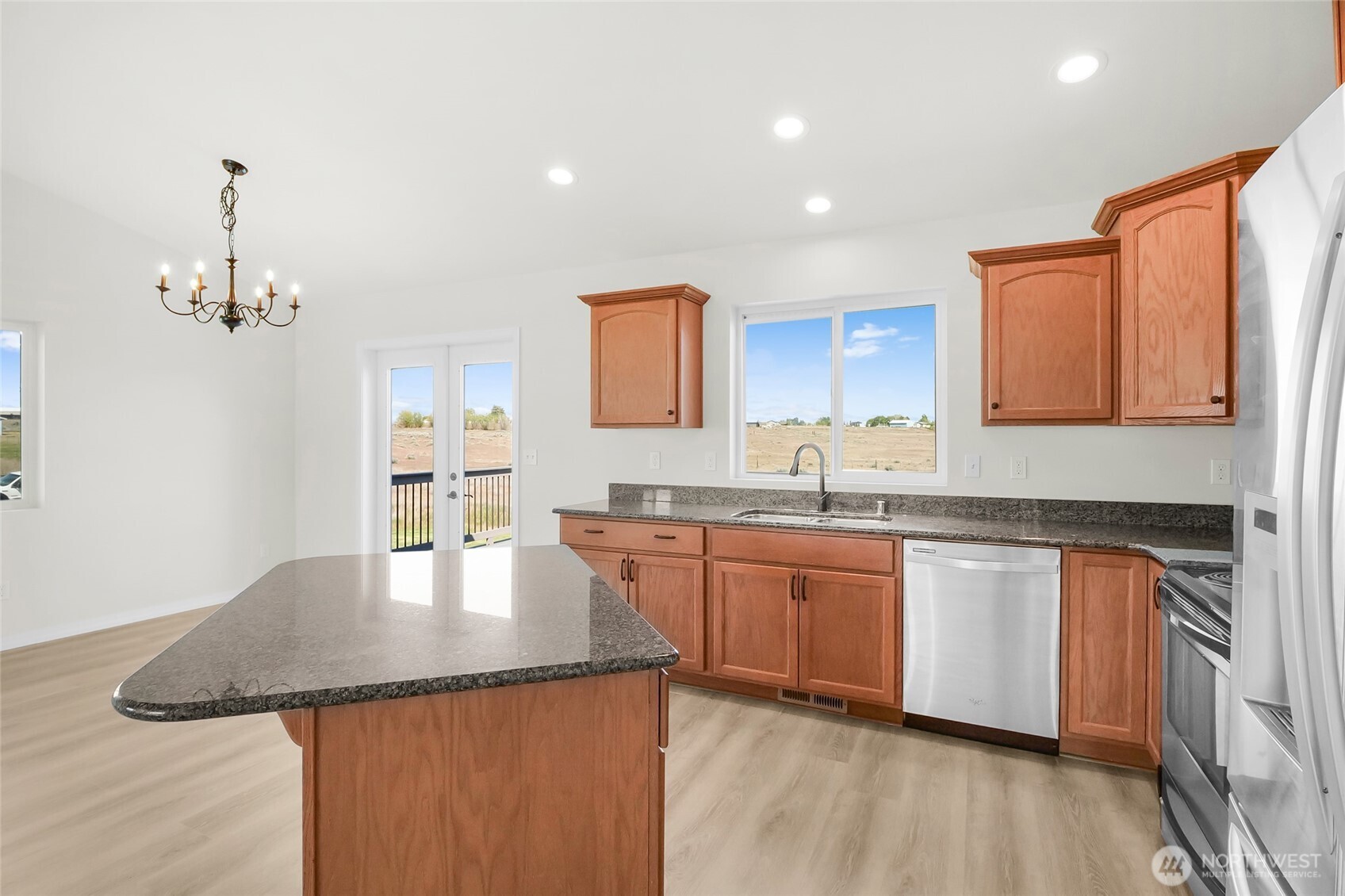 8903 Stonecrest Road Northeast Moses Lake, WA 98837 - Photo 17 of 40