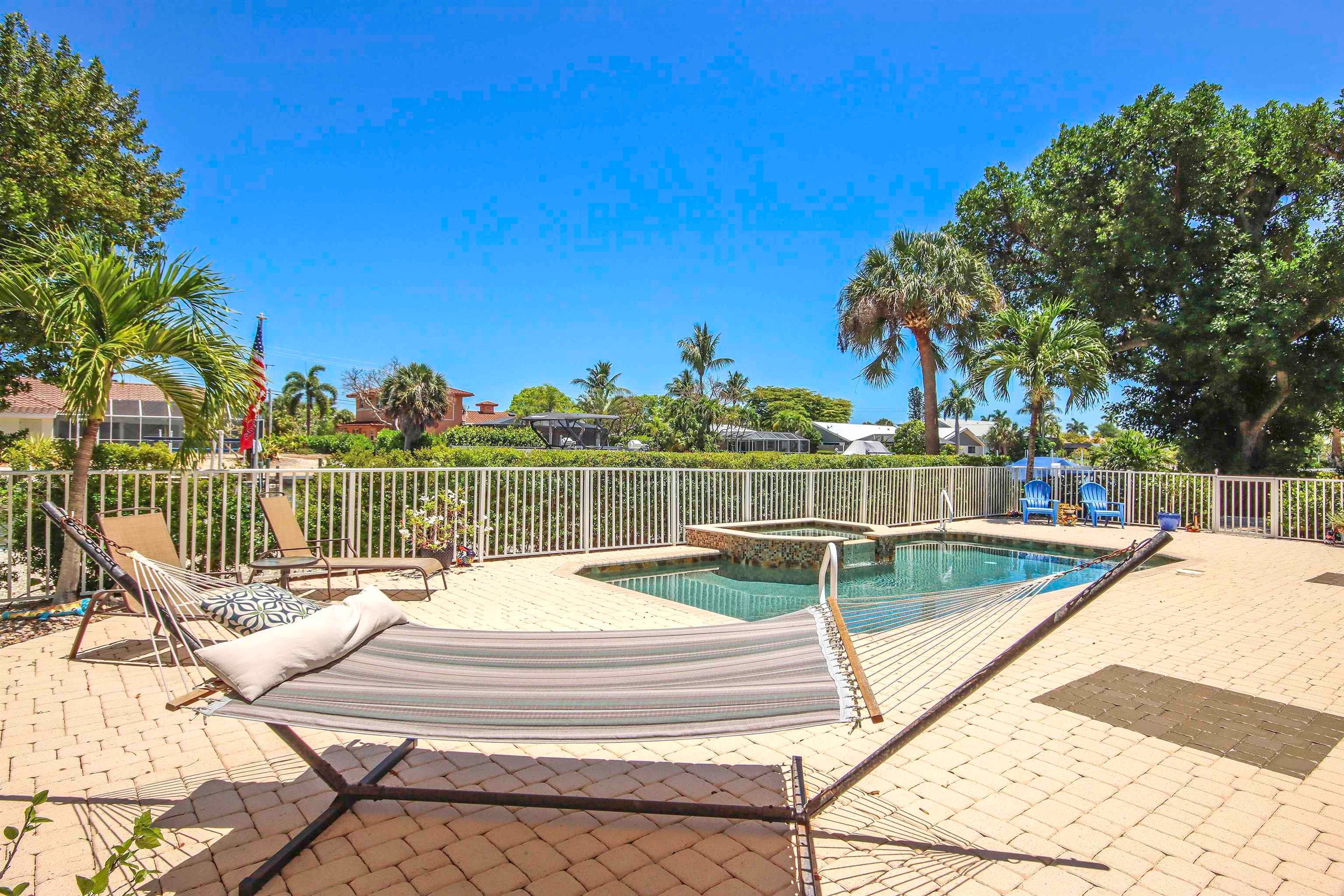1066 Bailey Road Sanibel, FL 33957 - Photo 36 of 48 Gallery Image 36