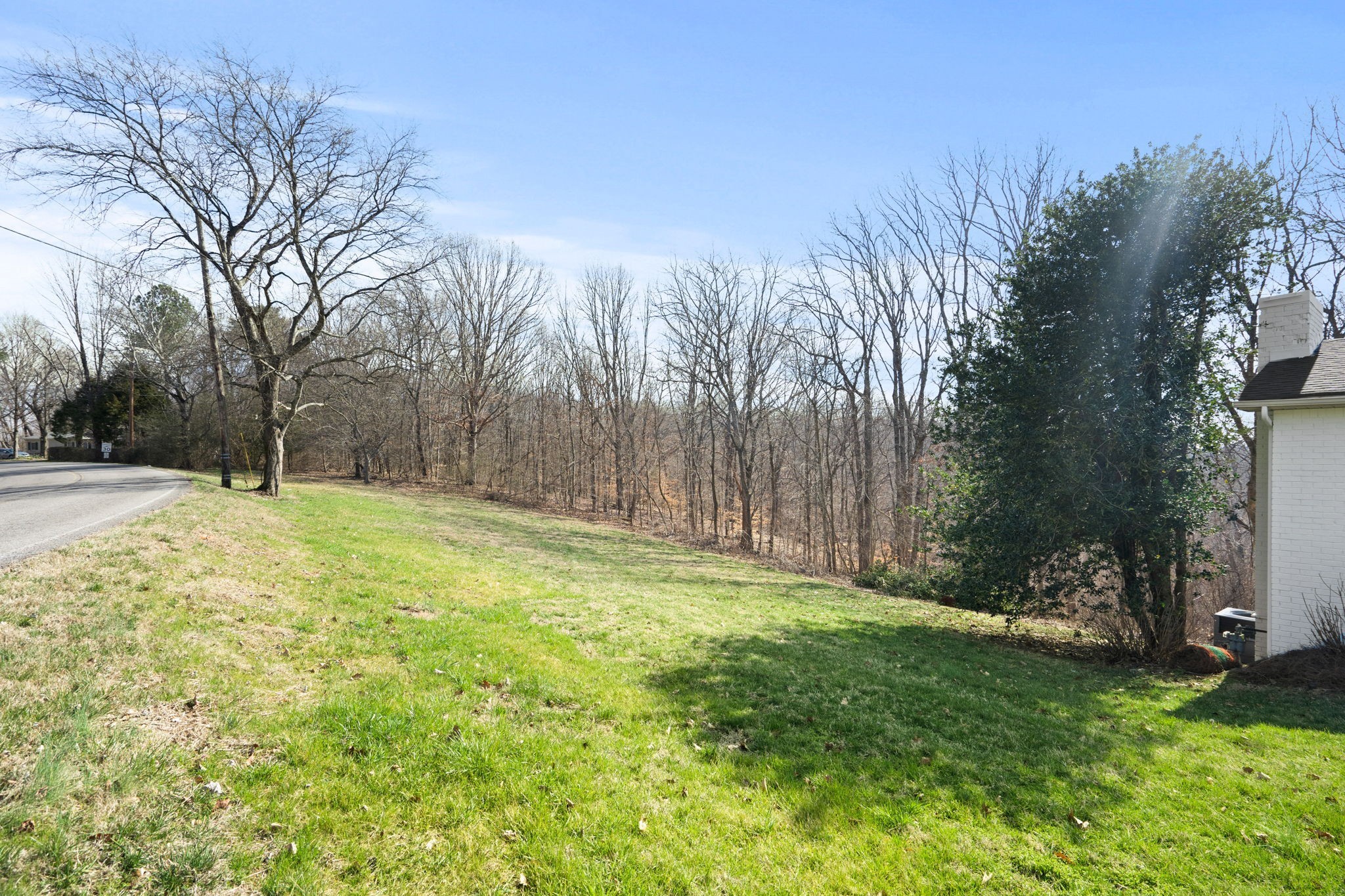 1843 Lake Road Greenbrier, TN 37073 - Photo 5 of 34 Gallery Image 5