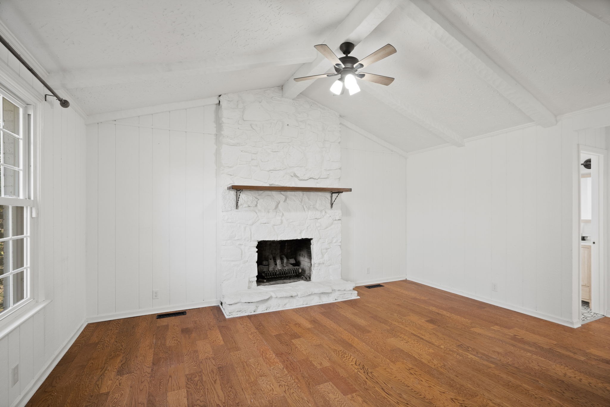 1843 Lake Road Greenbrier, TN 37073 - Photo 10 of 34 Gallery Image 10