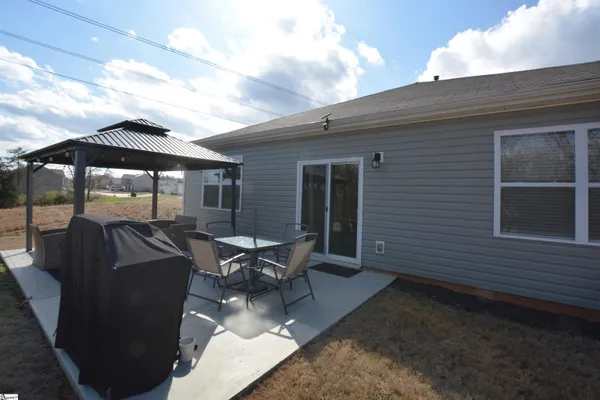 $289,900 | 242 Hillendale Way, Pelzer, SC 29669