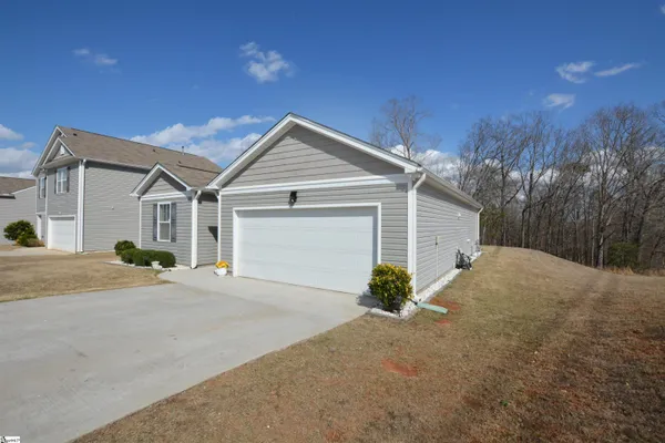 $289,900 | 242 Hillendale Way, Pelzer, SC 29669