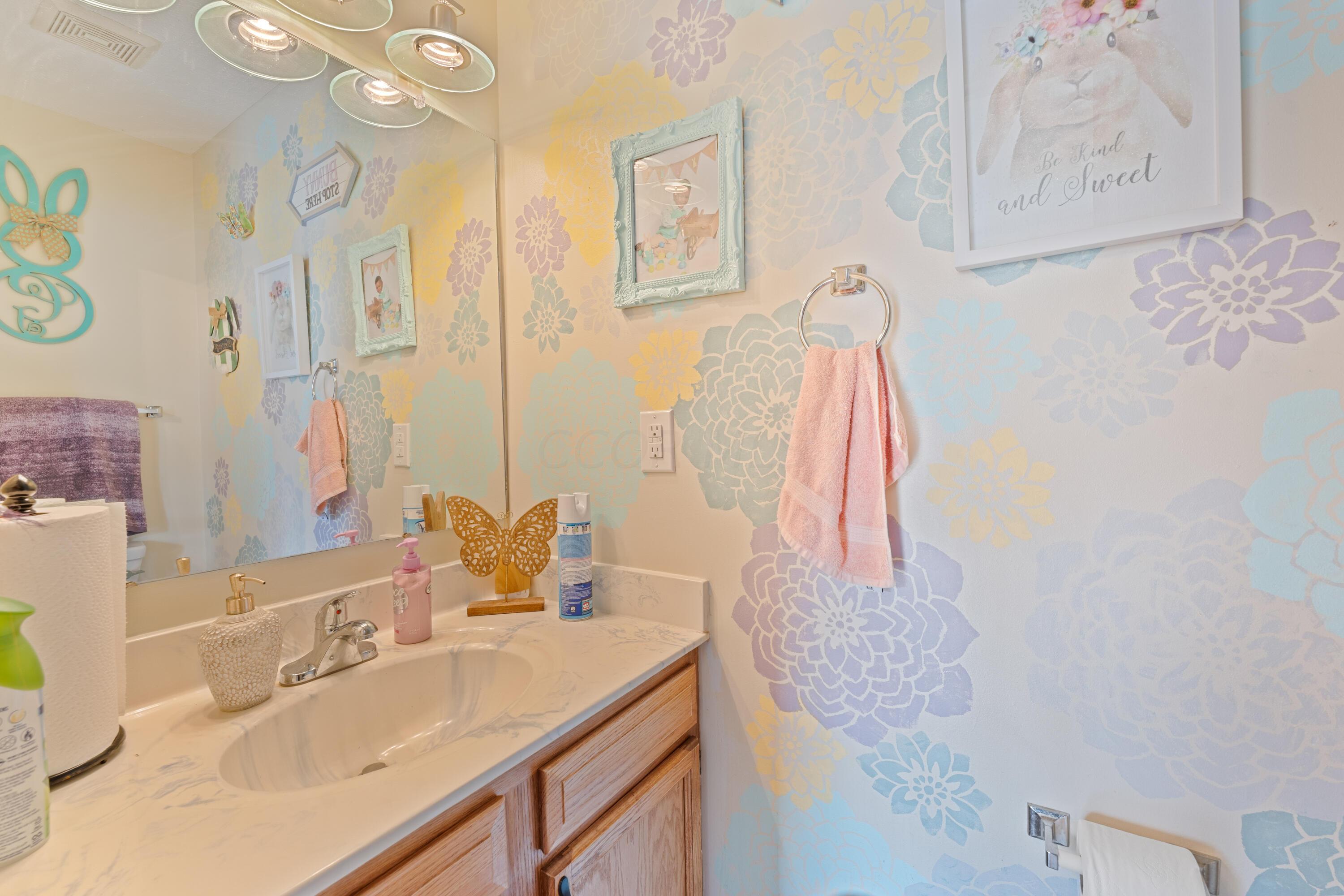 2790 Raphael Drive Columbus, OH 43232 - Photo 49 of 57 bathroom1