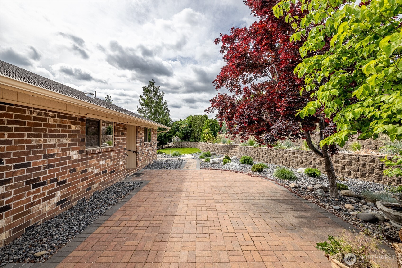 1632 Tanda Lane Wenatchee, WA 98801 - Photo 4 of 40