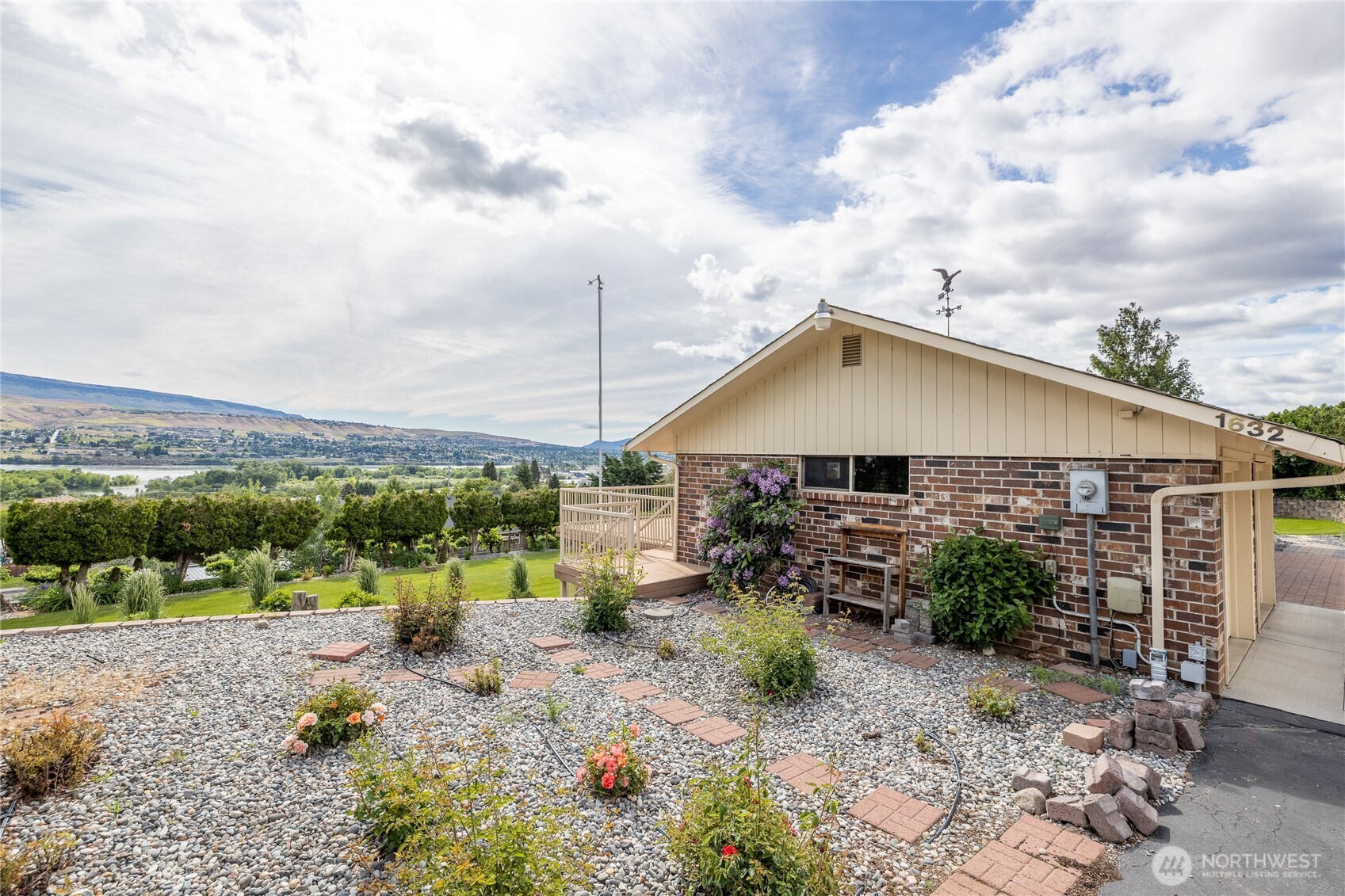 1632 Tanda Lane Wenatchee, WA 98801 - Photo 6 of 40