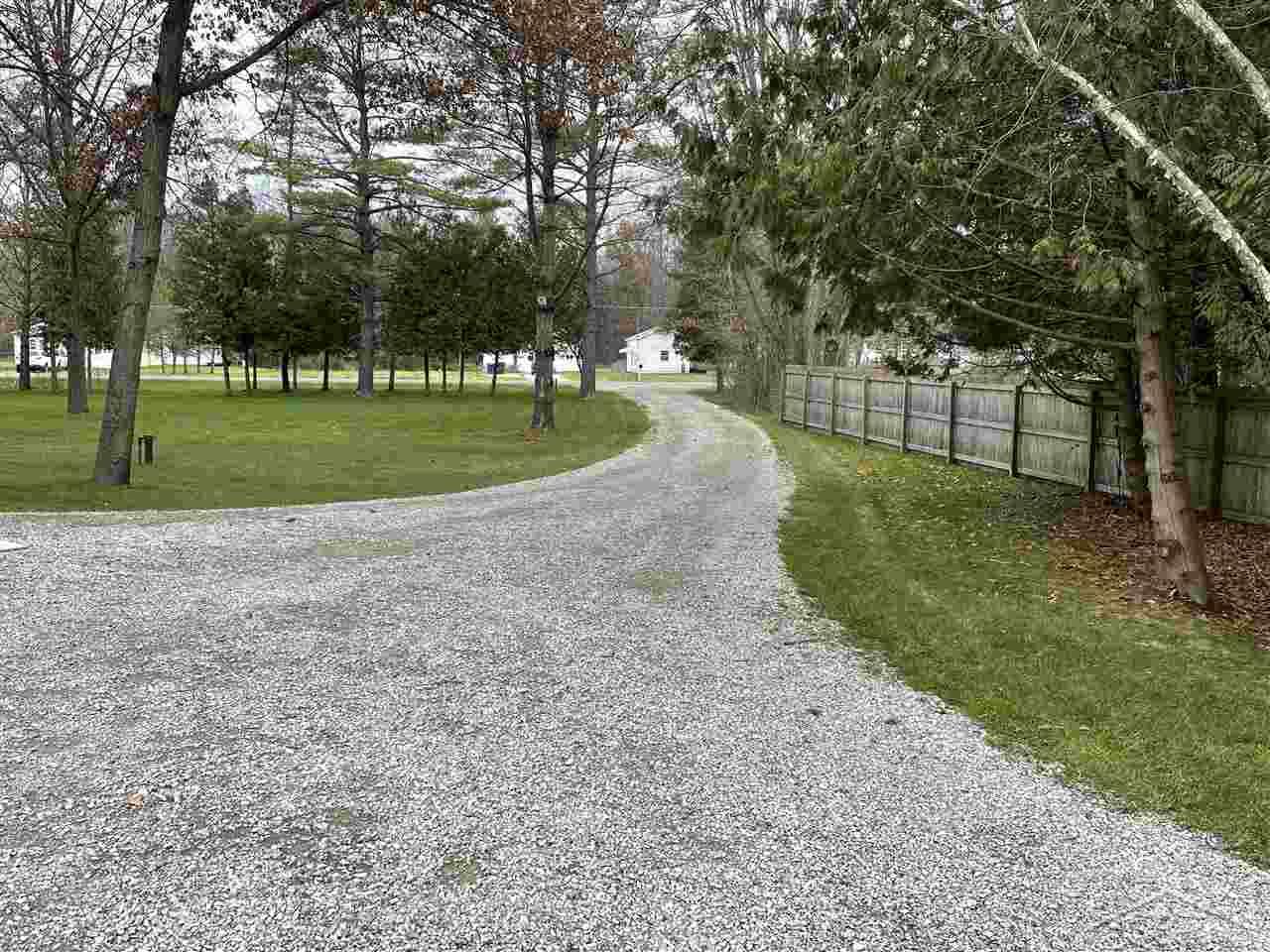 587 South Homer Road Midland, MI 48640 - Photo 10 of 33 50062283-9.JPG