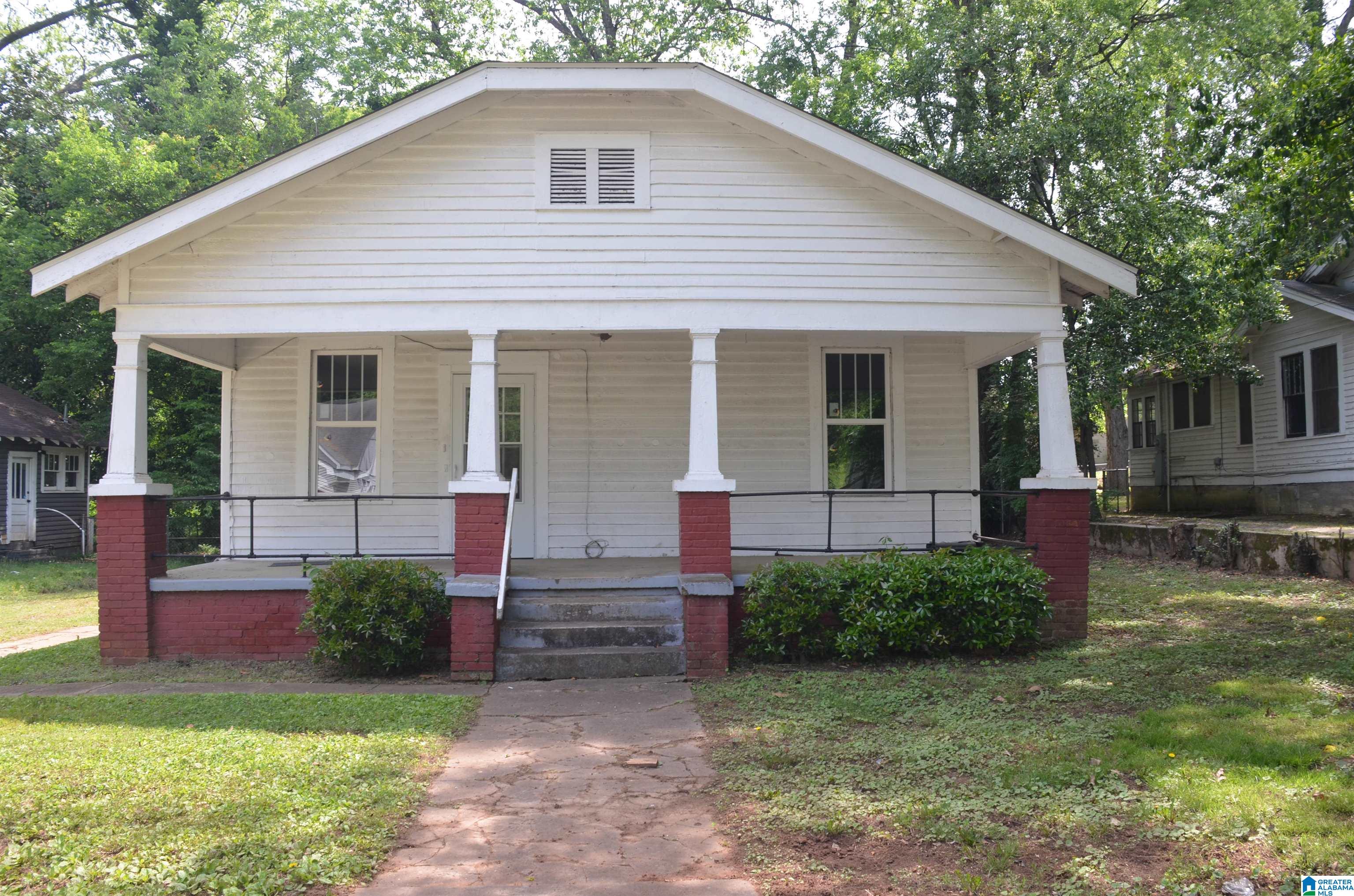 615 Goodwin Avenue Anniston, AL 36207 - Photo 1 of 26