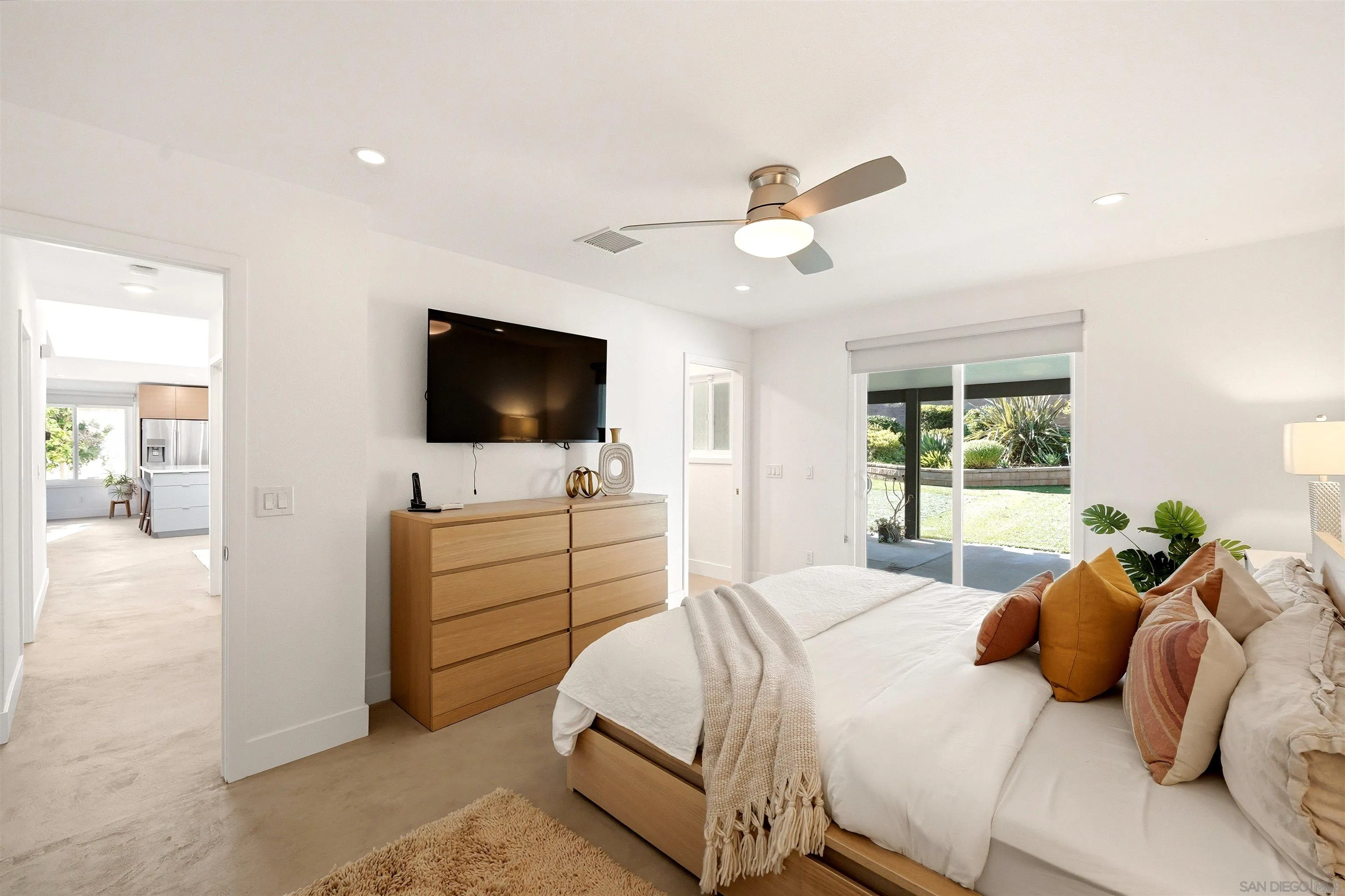 1651 Mapleleaf Court Encinitas, CA 92024 - Photo 18 of 42 Gallery Image 18