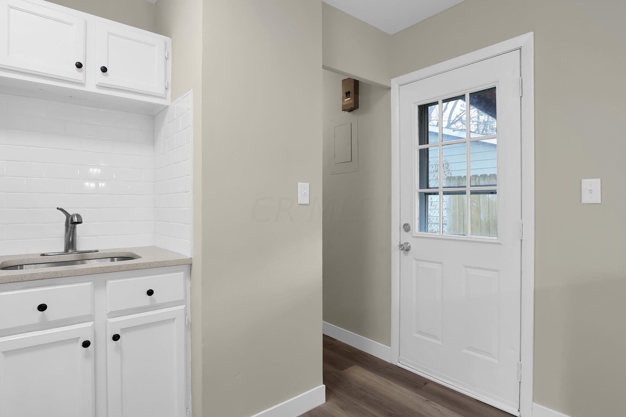 5322 Newport Road Columbus, OH 43232 - Photo 15 of 26 14-web-or-mls-5322-newport-rd