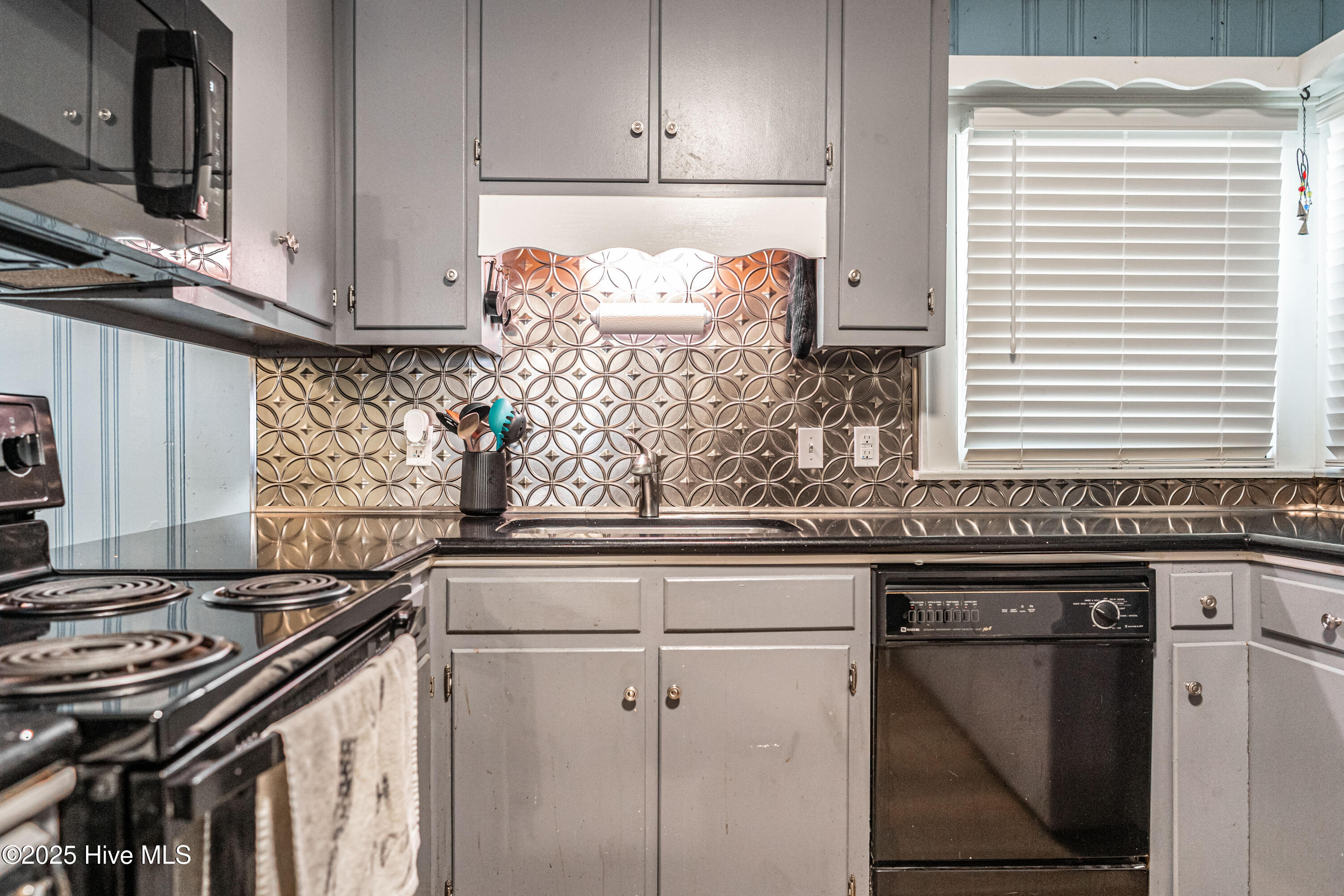 906 Hylan Avenue Hamlet, NC 28345 - Photo 12 of 48 DSC06687