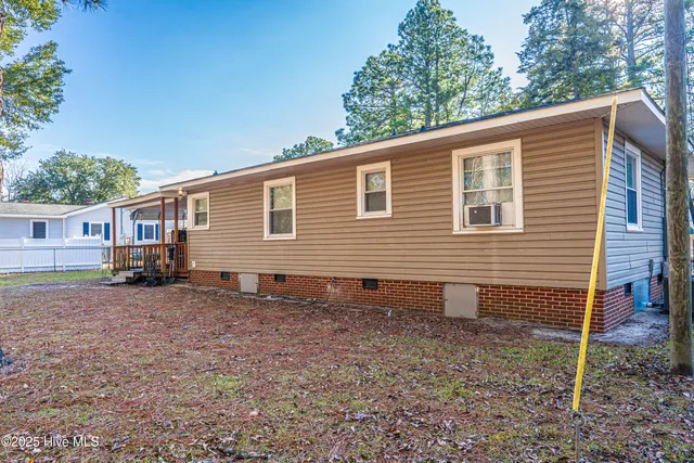 $214,900 | 906 Hylan Avenue, Hamlet, NC 28345