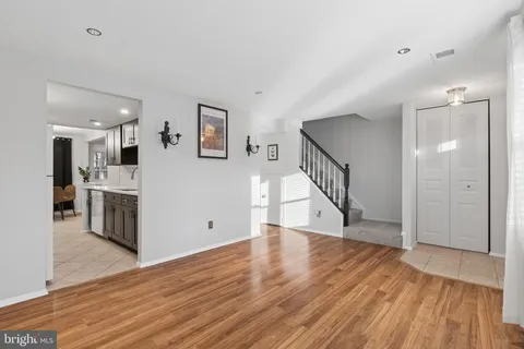 $450,000 | 8213 Claremont Woods Drive, Alexandria, VA 22309