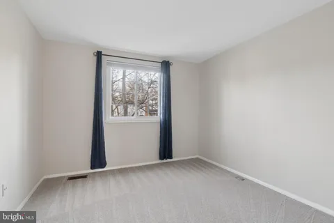 $450,000 | 8213 Claremont Woods Drive, Alexandria, VA 22309