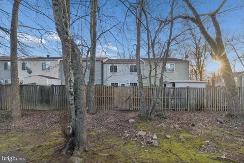 $450,000 | 8213 Claremont Woods Drive, Alexandria, VA 22309