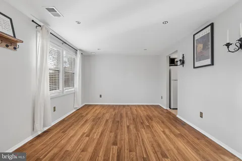 $450,000 | 8213 Claremont Woods Drive, Alexandria, VA 22309