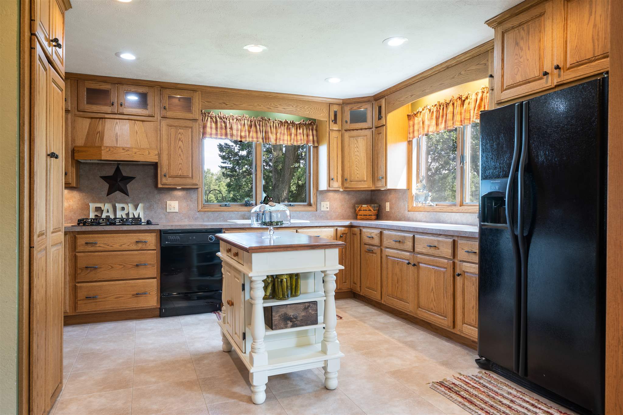 6672 South Packerton Road Claypool, IN 46510 - Photo 4 of 36 Gallery Image 4
