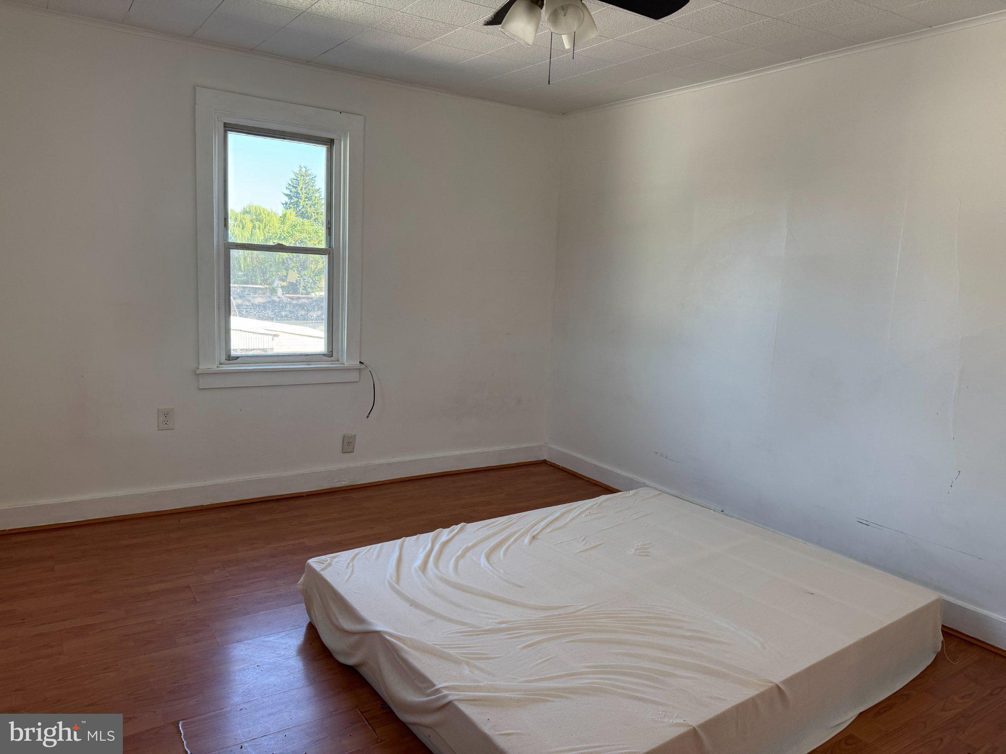 6919 Rising Sun Avenue Philadelphia, PA 19111 - Photo 6 of 6 Bright and airy blank canvas room.