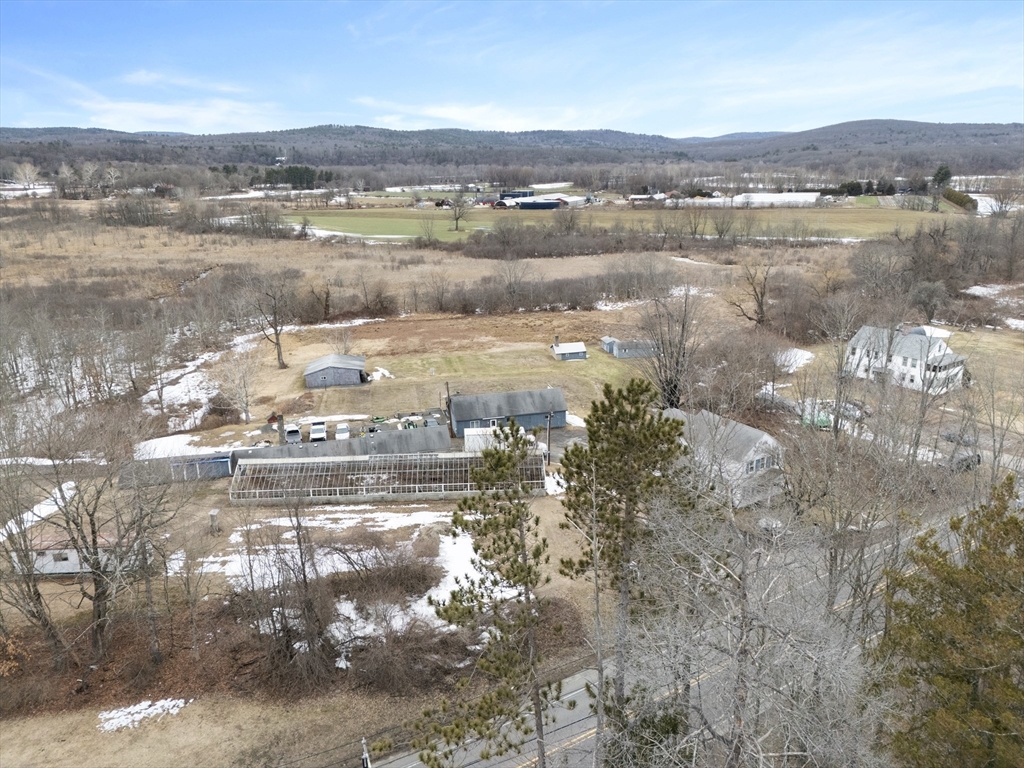 345 Greenfield Road Deerfield, MA 01342 - Photo 4 of 41