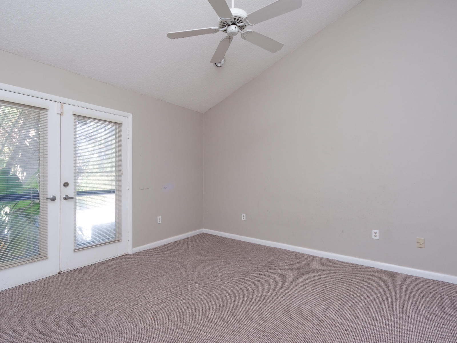 600 Xanadu Place Jupiter, FL 33477 - Photo 32 of 45 600-27