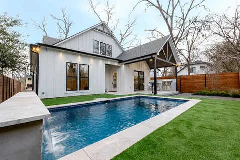 $2,100,000 | 3100 Garwood Street, Austin, TX 78702