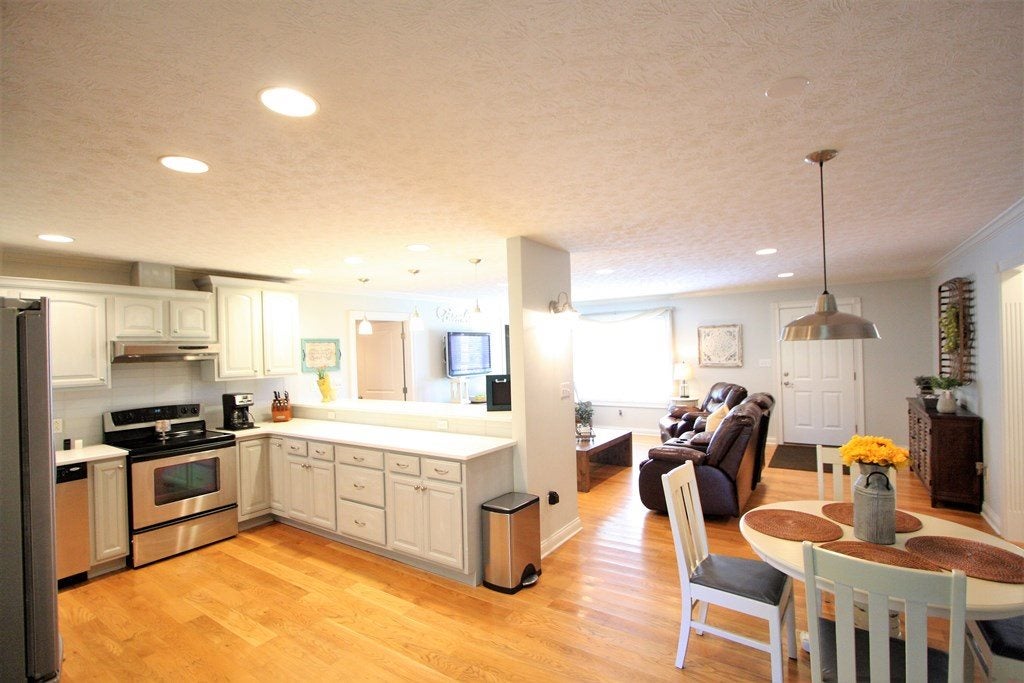 3670 H E Johnson Road Alvaton, KY 42122 - Photo 19 of 35 Gallery Image 19
