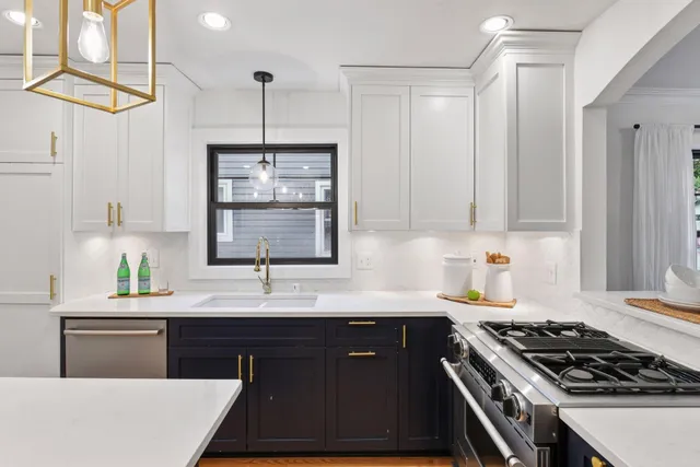 $4,100 | 5109 Abbott Avenue South, Minneapolis, MN 55410