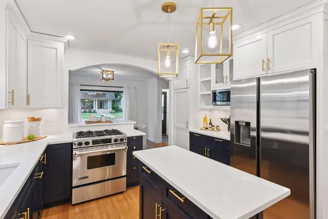 $4,100 | 5109 Abbott Avenue South, Minneapolis, MN 55410