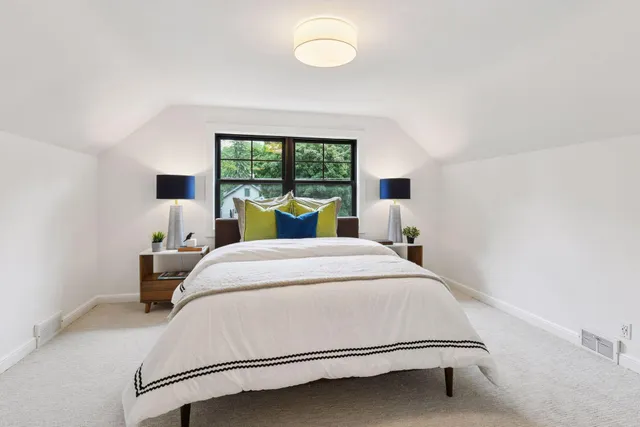 $4,100 | 5109 Abbott Avenue South, Minneapolis, MN 55410