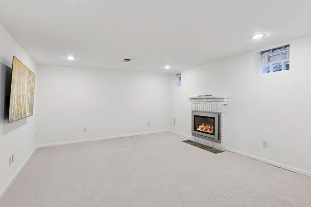 $4,100 | 5109 Abbott Avenue South, Minneapolis, MN 55410