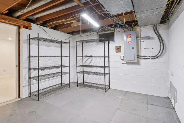 $4,100 | 5109 Abbott Avenue South, Minneapolis, MN 55410