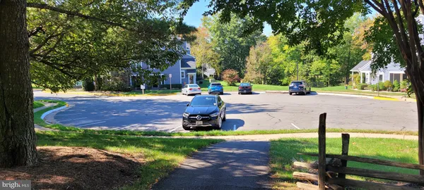 $2,300 | 13517 Orchard Drive, Clifton, VA 20124