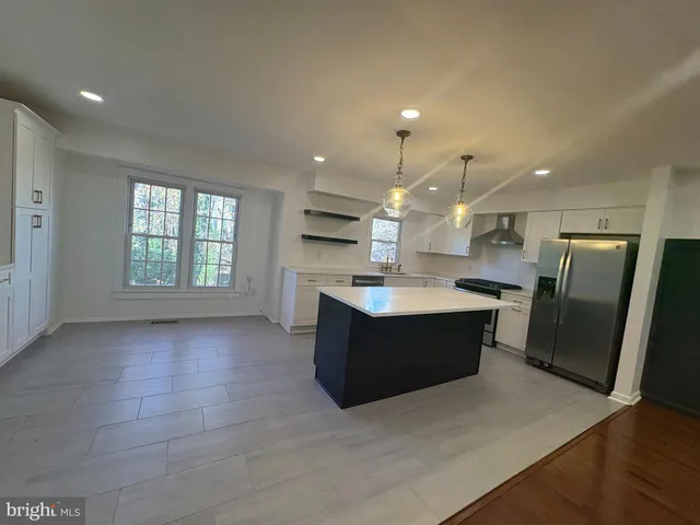 $3,300 | 7842 Ashley Glen Road, Annandale, VA 22003