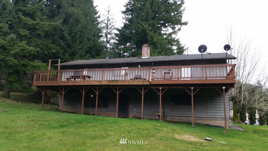 1006 Holcomb Road Kelso, WA 98626 - Photo 3 of 24 Gallery Image 3