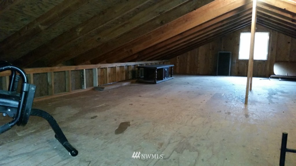 1006 Holcomb Road Kelso, WA 98626 - Photo 10 of 24 Gallery Image 10